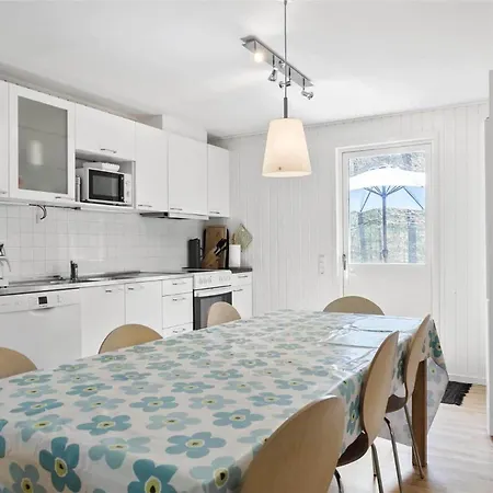 1458-aakirkeby-fyrreskoven-38