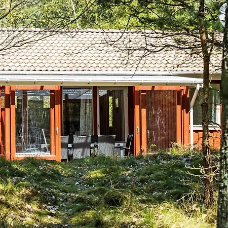 1458-aakirkeby-fyrreskoven-38 度假居 *
